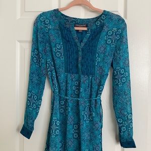 Blue maternity top